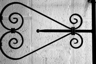 Motif ferronnerie classique.