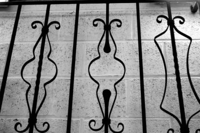 Motif ferronnerie classique.